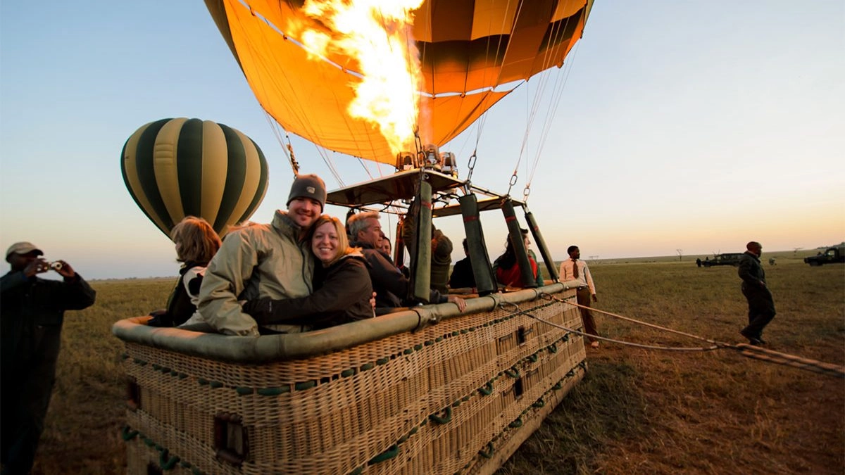 Serengeti-Hot-air-balloon-Tanzania